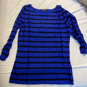 Black and blue striped 3/4 length sleeve sweater